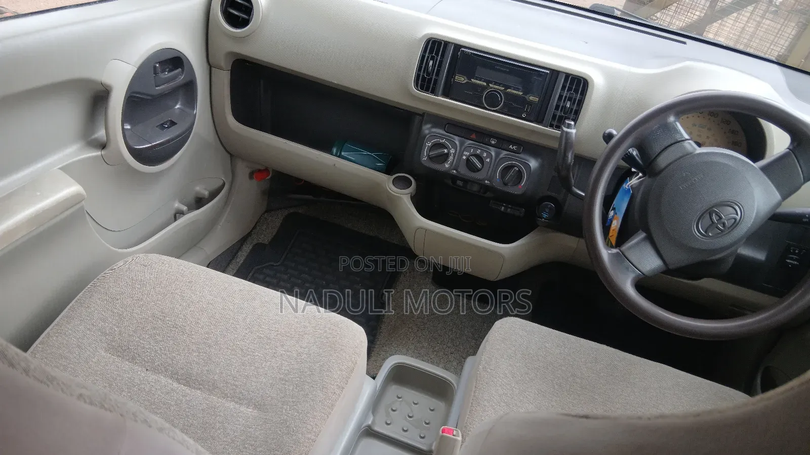 Toyota Passo 2010 White