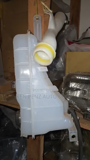 Landcruiser Lc150 Windshield Washer Reservoir Tank