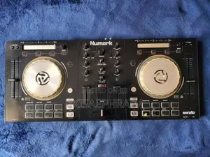 Numark Mixtrack Pro3 Dj Controller