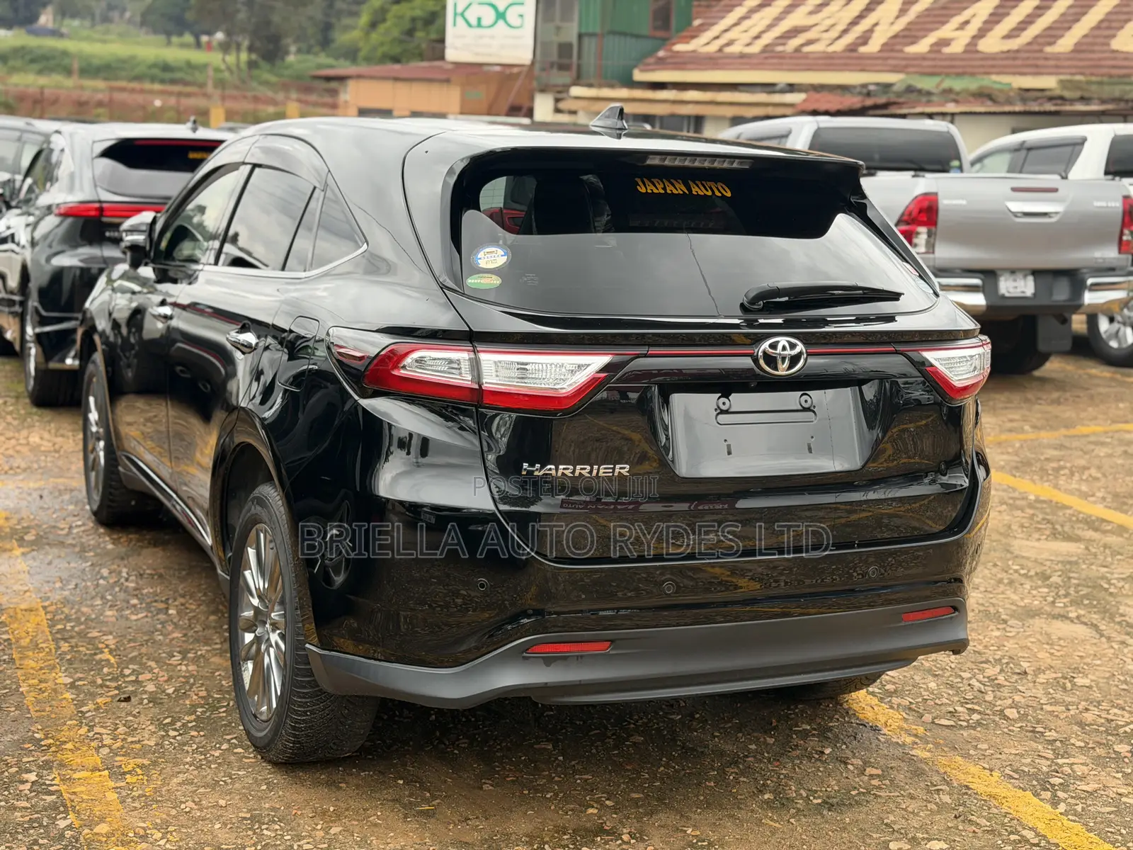 Toyota Harrier 2017