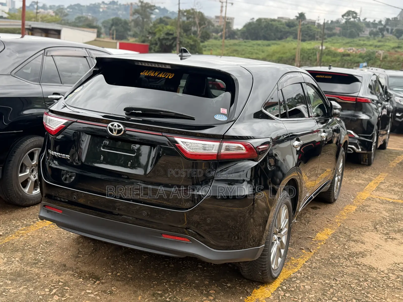 Toyota Harrier 2017