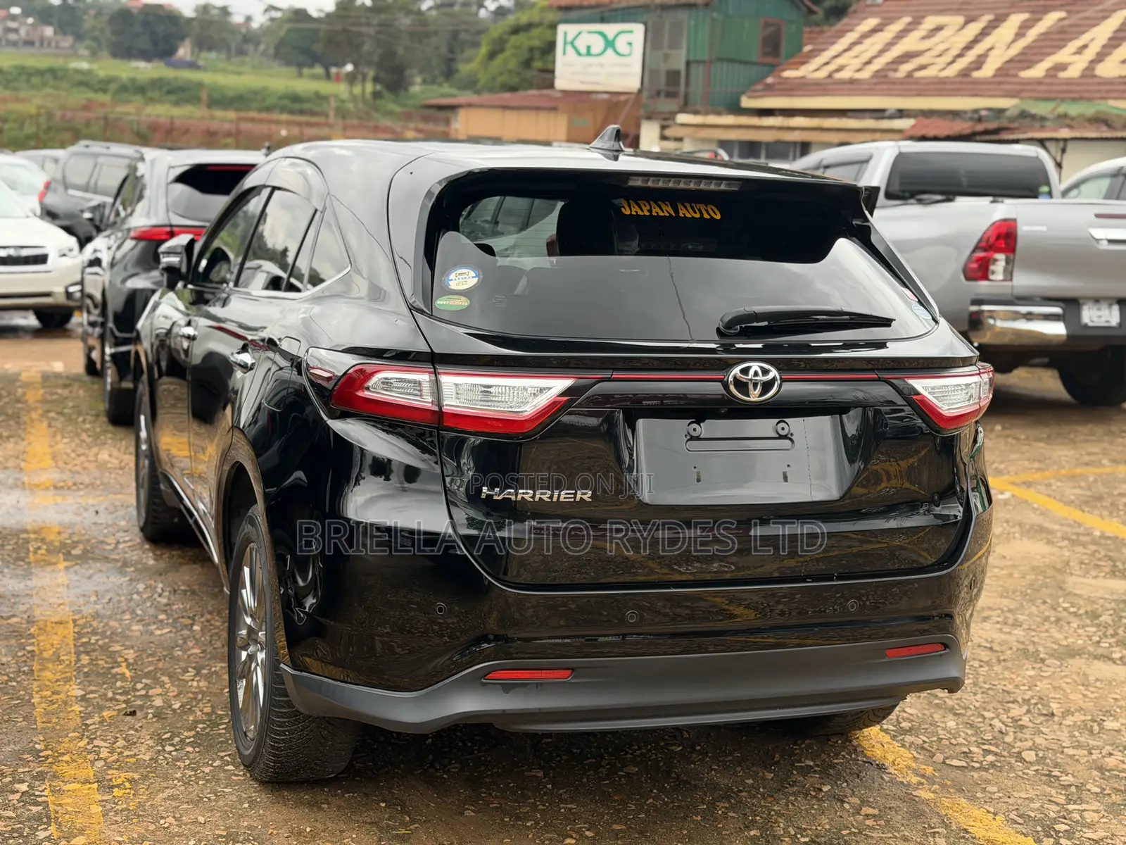 Toyota Harrier 2017