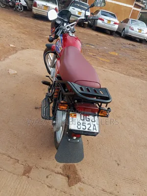 Bajaj Boxer 125 2025 Red