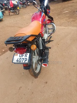 Bajaj Boxer 125 2023 Red