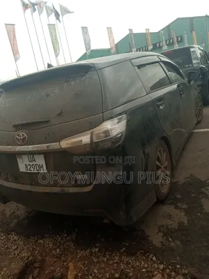 Toyota Wish 2012 Black