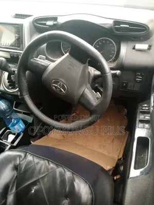 Toyota Wish 2012 Black