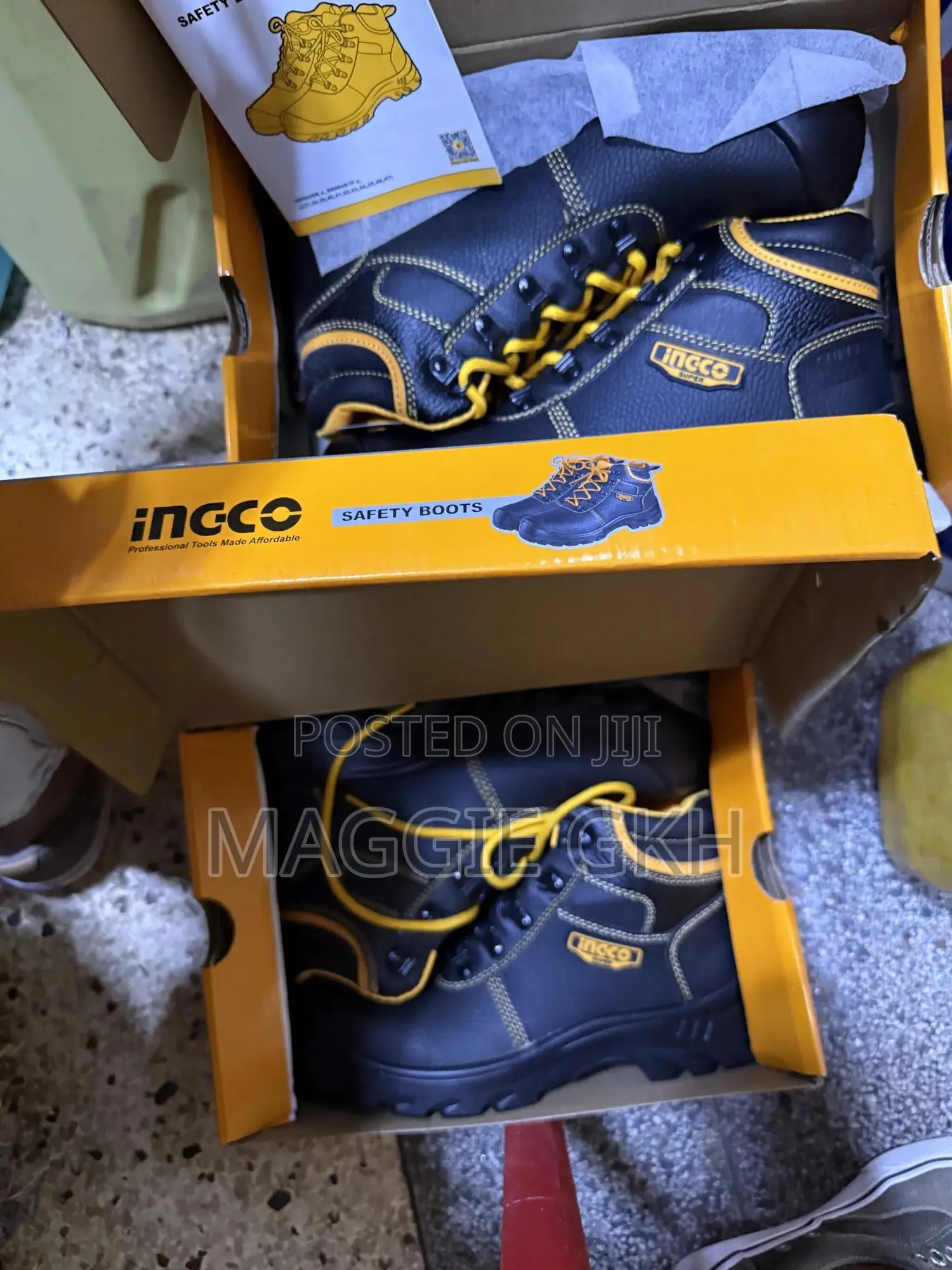 Safety Shoes / Safety Boots