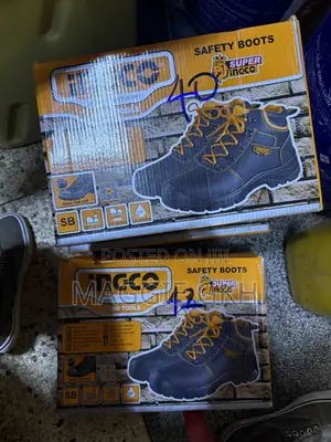Safety Shoes / Safety Boots
