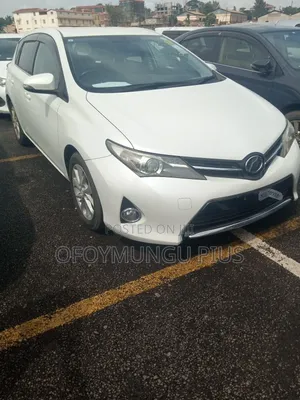 Toyota Auris 2013 White
