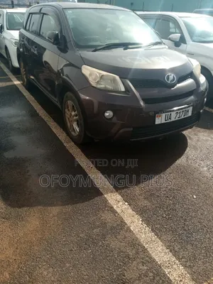 Toyota IST 2012 Maroon