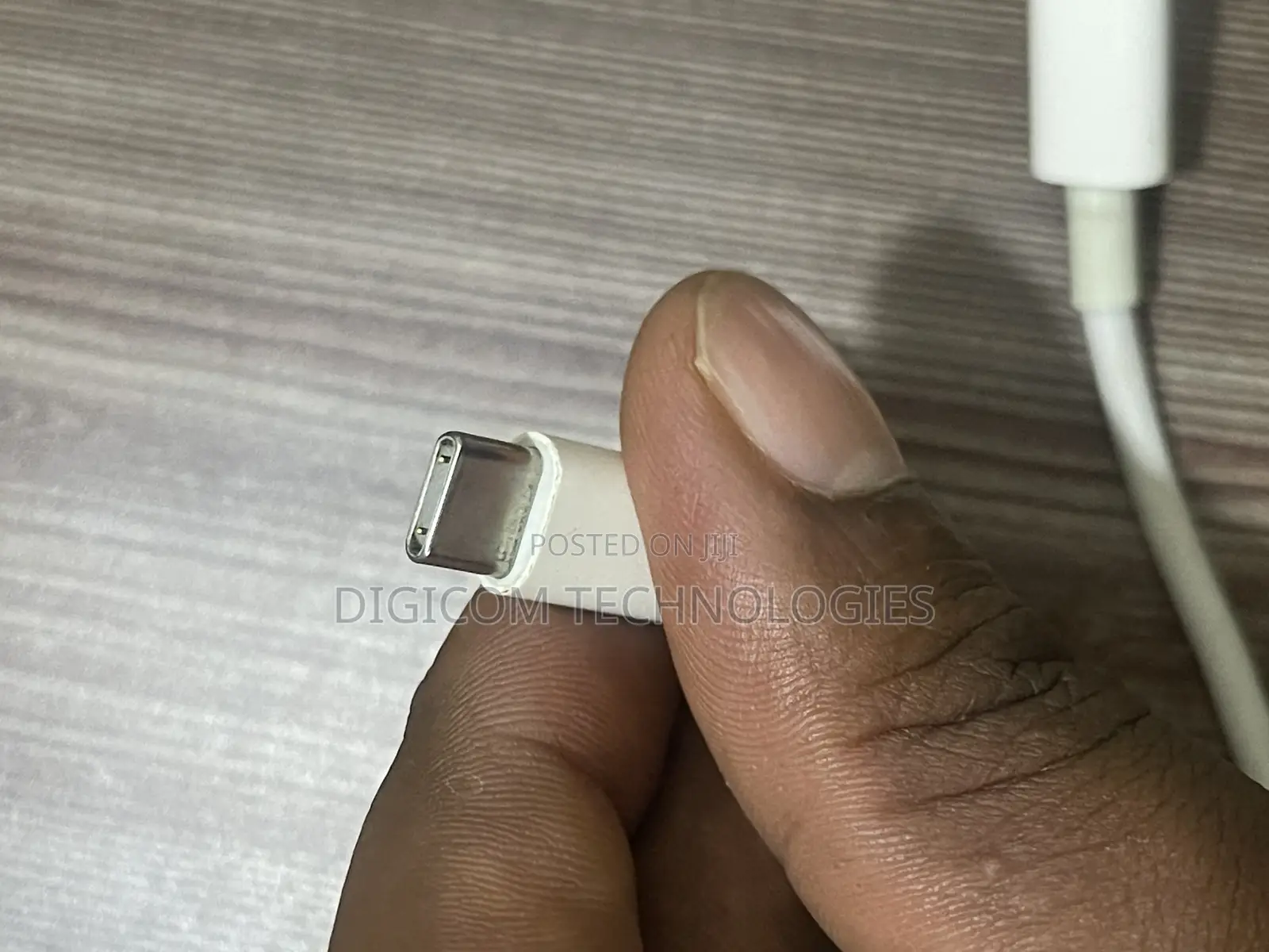 Macbook 61w C To C Complete Charger