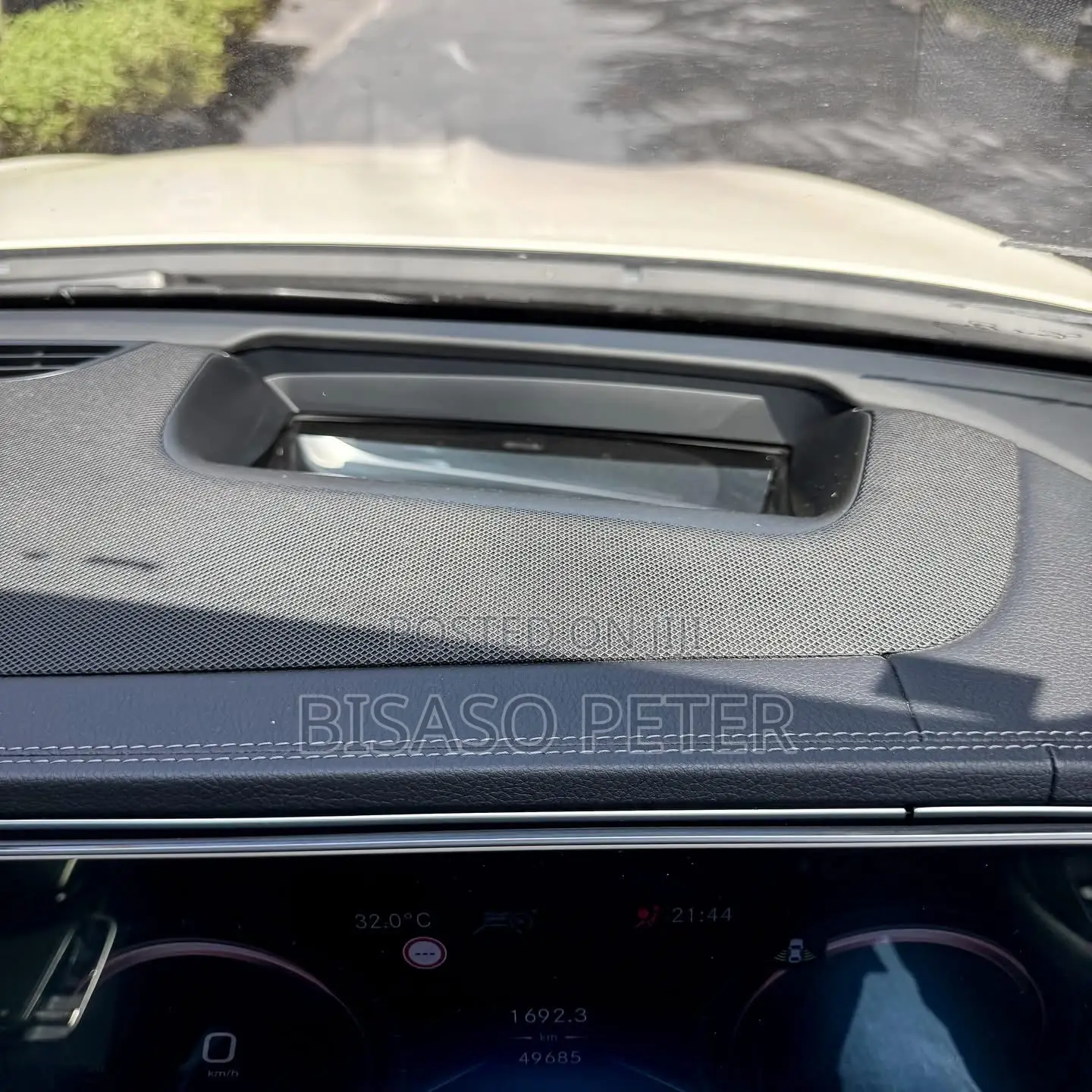 Mercedes-Benz GLE-Class GLE 300d 4MATIC 2019 White