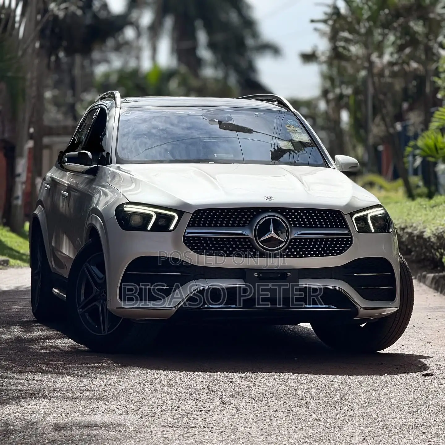 Mercedes-Benz GLE-Class GLE 300d 4MATIC 2019 White