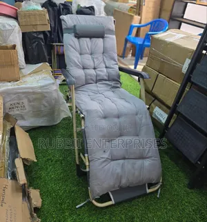 Portable Zero-Gravity Folding Reclining Lounge Chair,