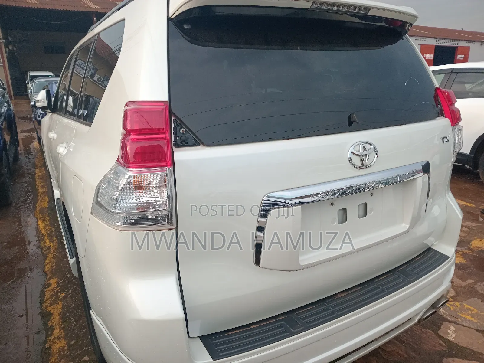 Toyota Land Cruiser Prado 2013 White
