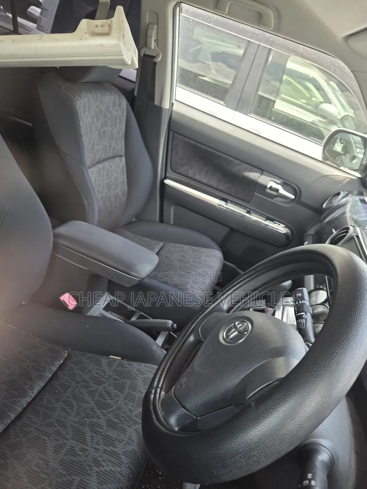 Toyota Corolla Rumion 2012 White