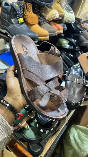 Classic Men’S Sandals