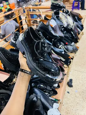Shinny Black Shoes
