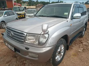 Toyota Land Cruiser 2006 Silver