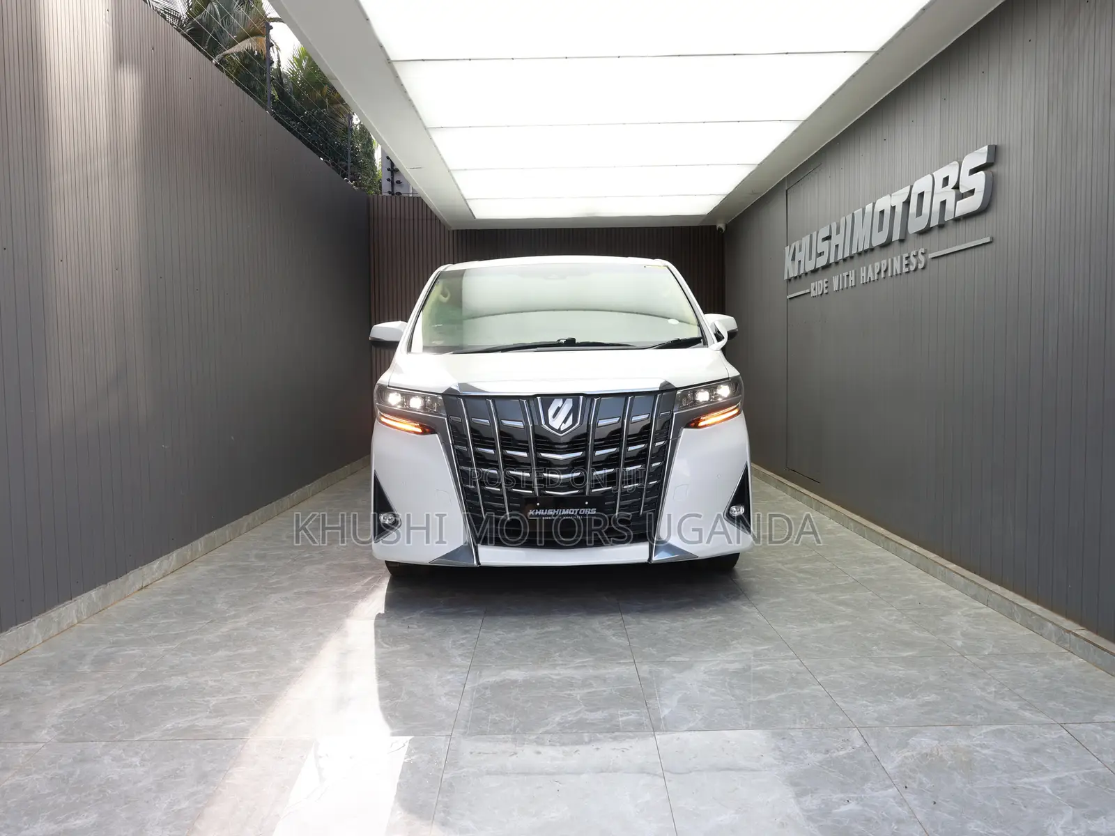 Toyota Alphard 2.5 Petrol AWD 2018 White