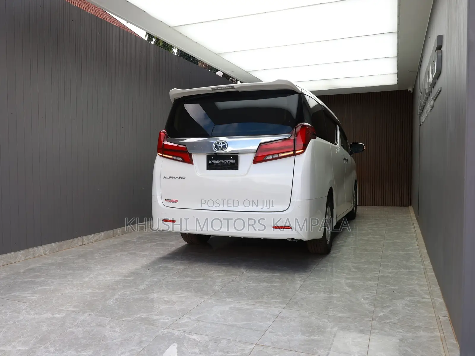 Toyota Alphard 2.5 Petrol AWD 2018 White