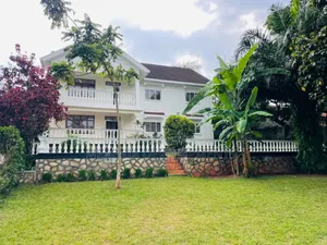 5bdrm House in Muyenga, Makindye for rent