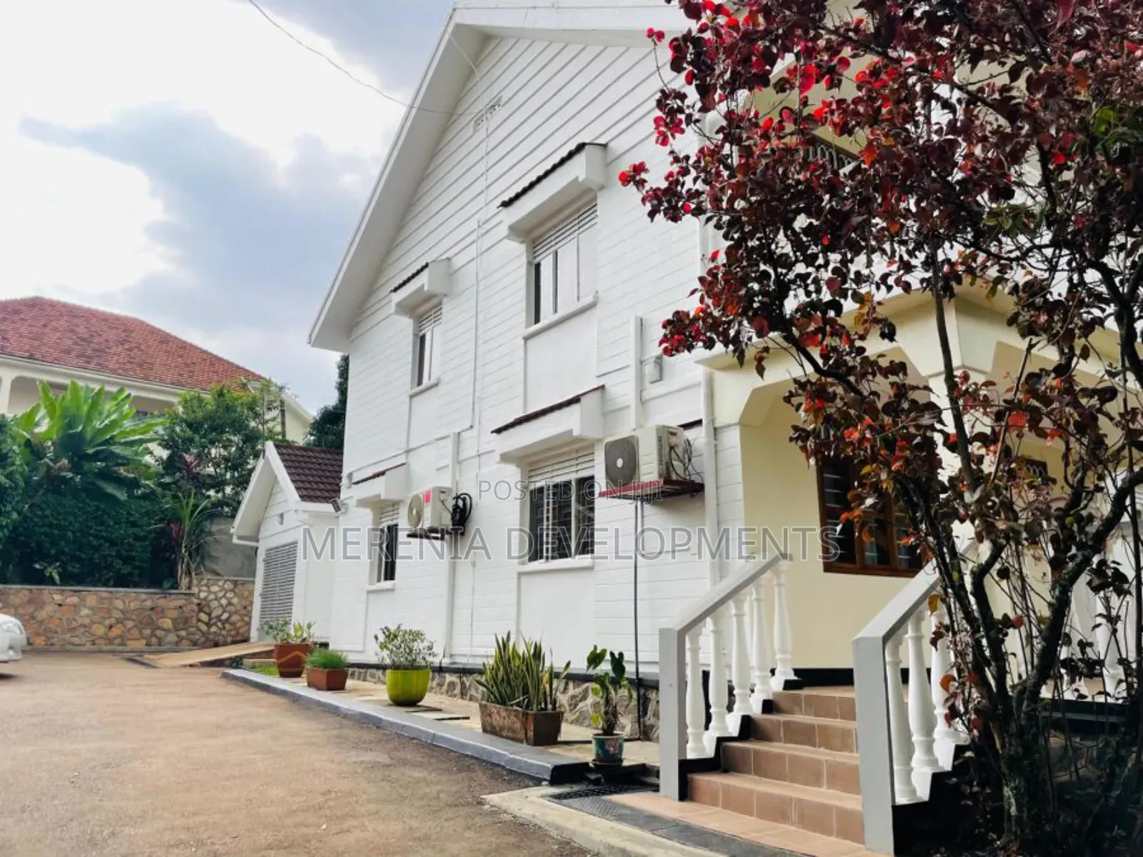 5bdrm House in Muyenga, Makindye for rent