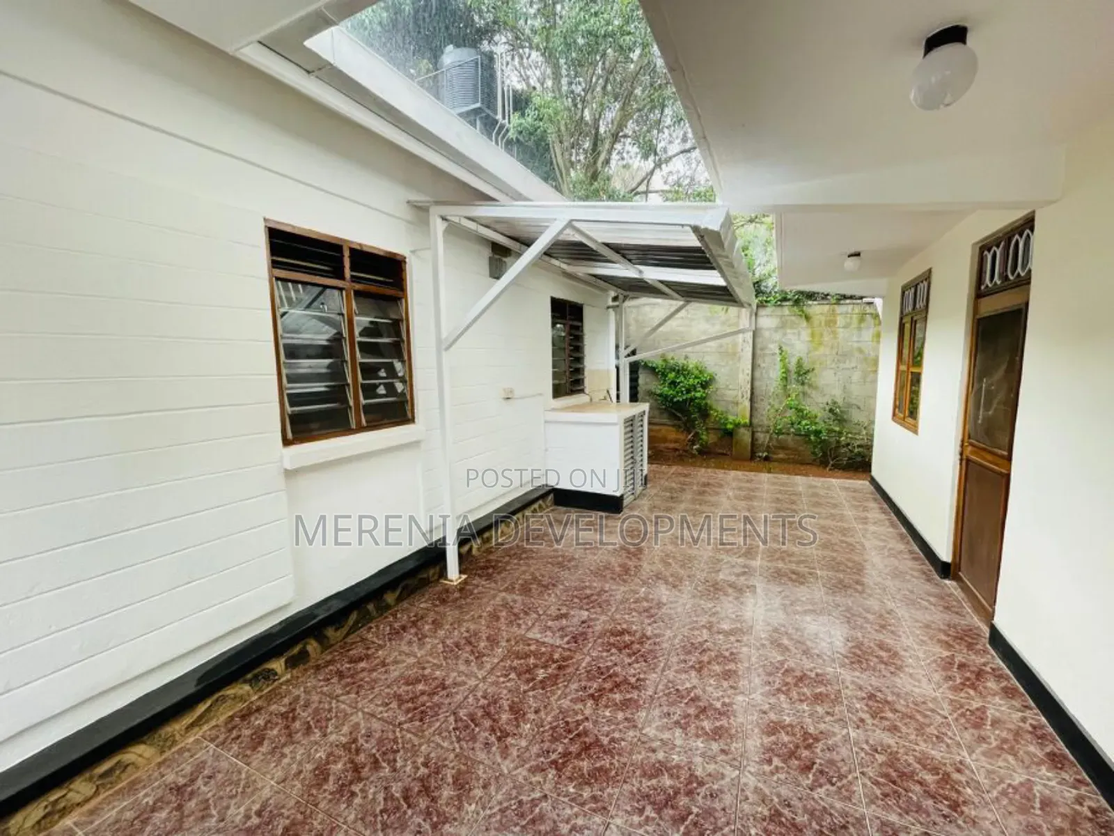 5bdrm House in Muyenga, Makindye for rent