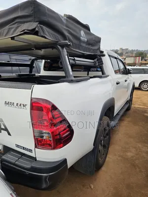 Toyota Hilux 2019 White