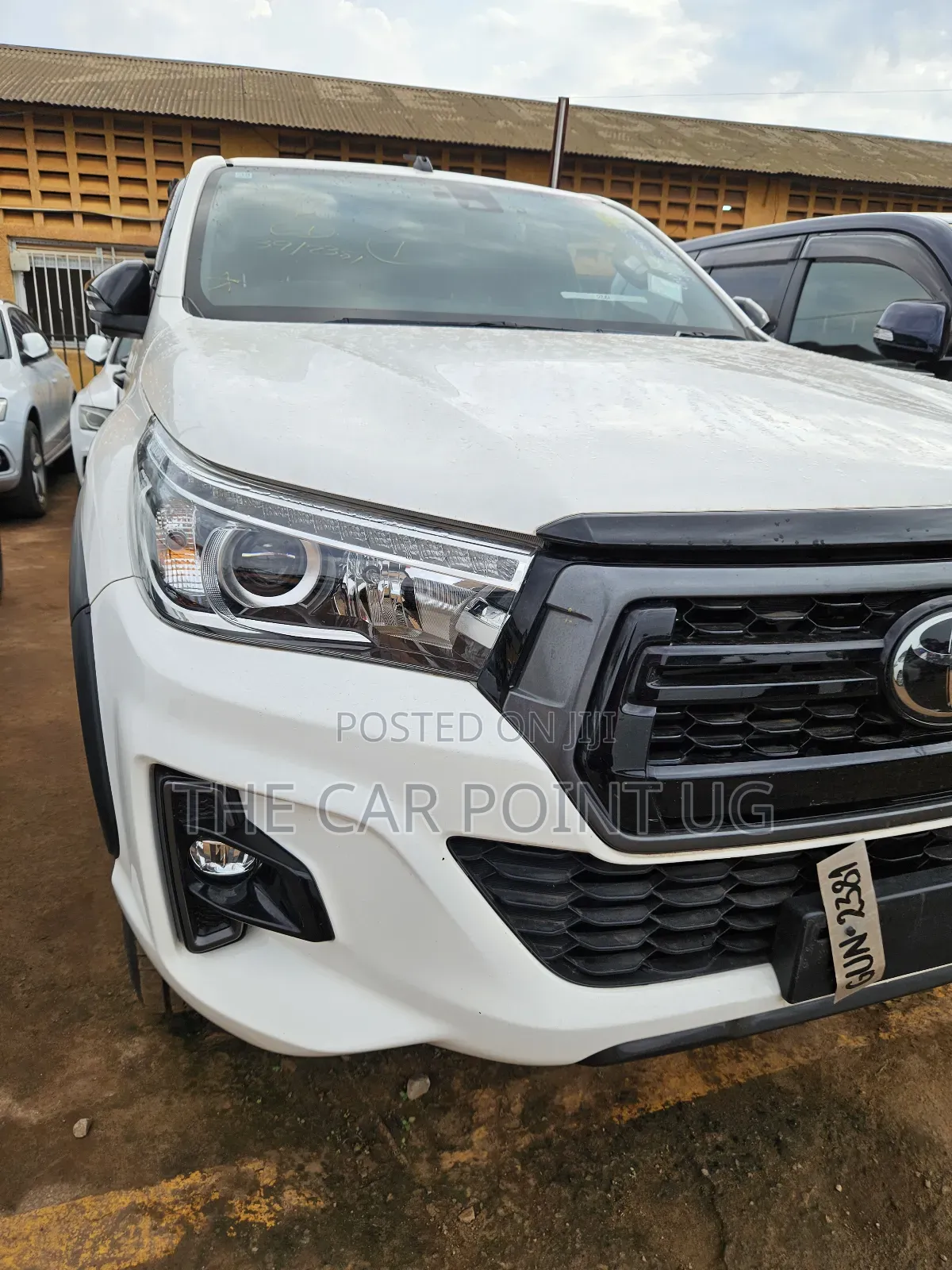 Toyota Hilux 2019 White