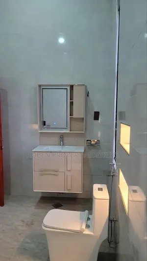 2bdrm House in Roben Real Property, Rubaga for rent