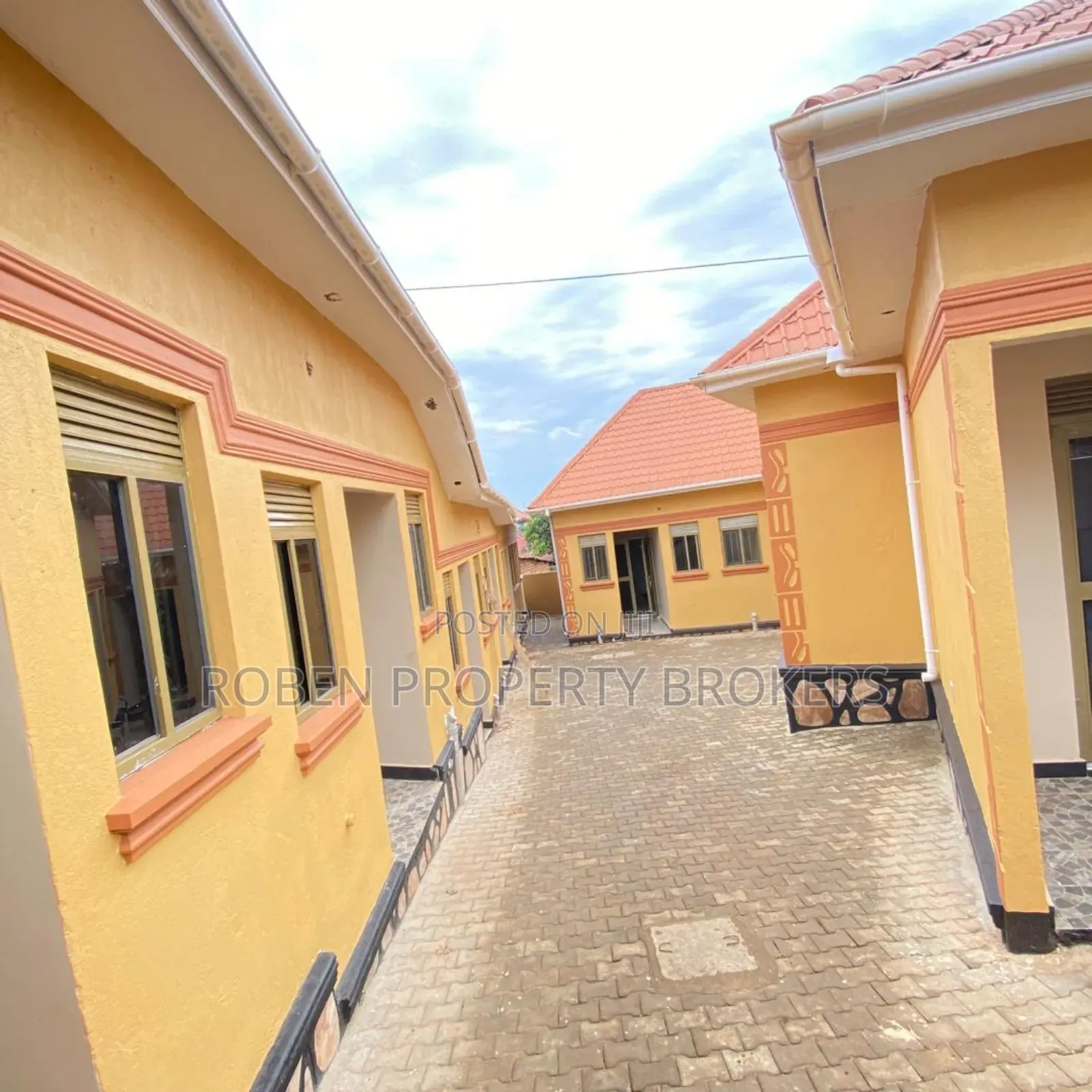2bdrm House in Roben Real Property, Rubaga for rent