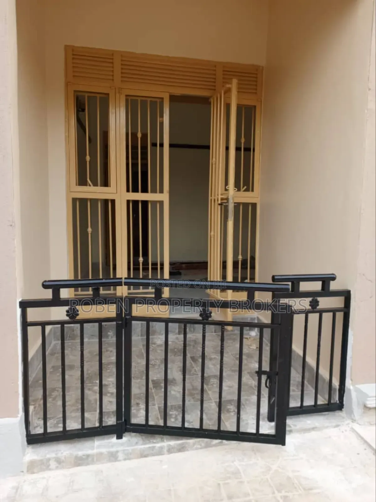 2bdrm House in Roben Real Property, Rubaga for rent