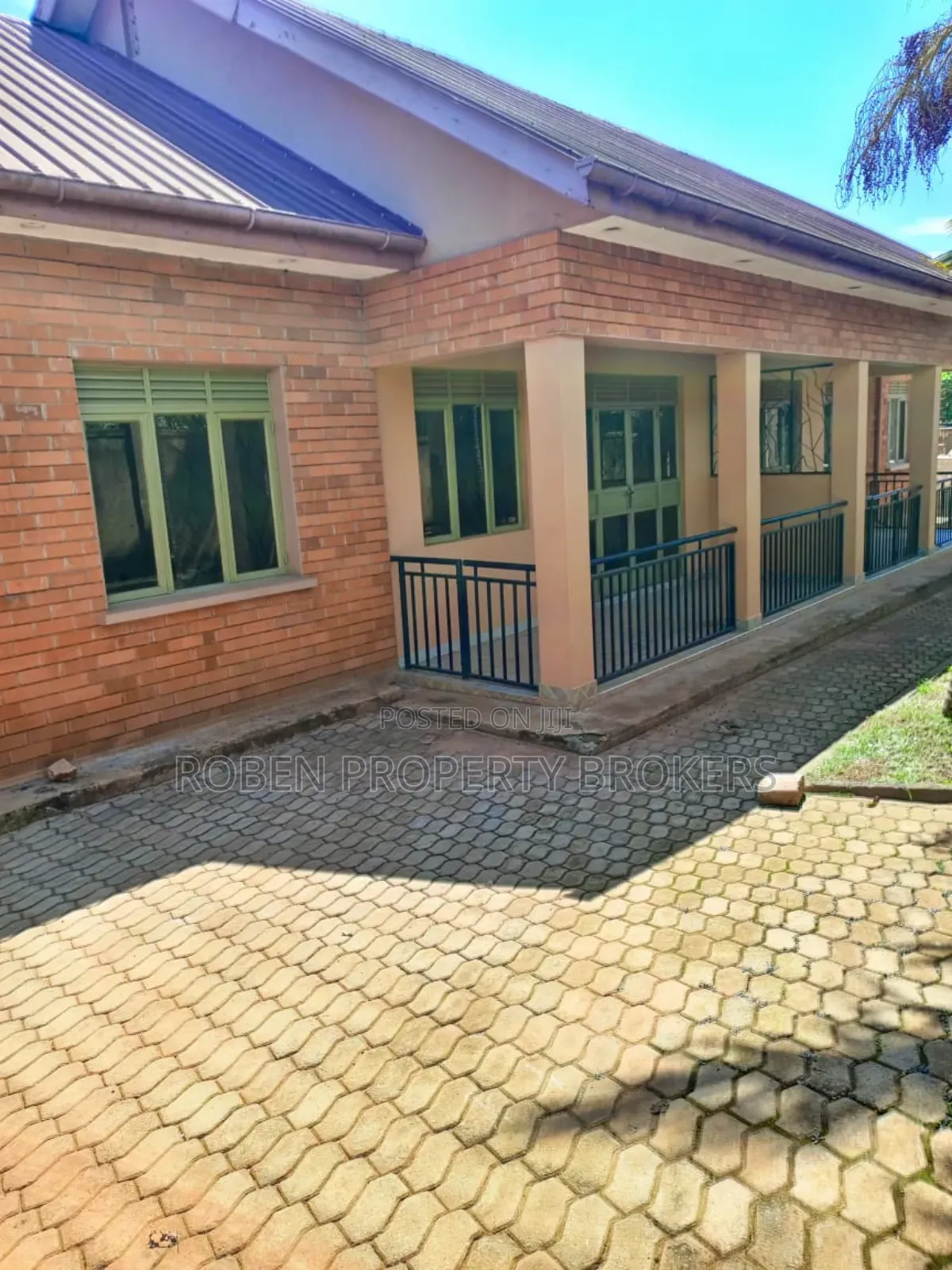 2bdrm House in Roben Real Property, Rubaga for rent