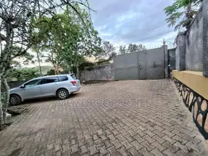 4bdrm House in Central Division for sale
