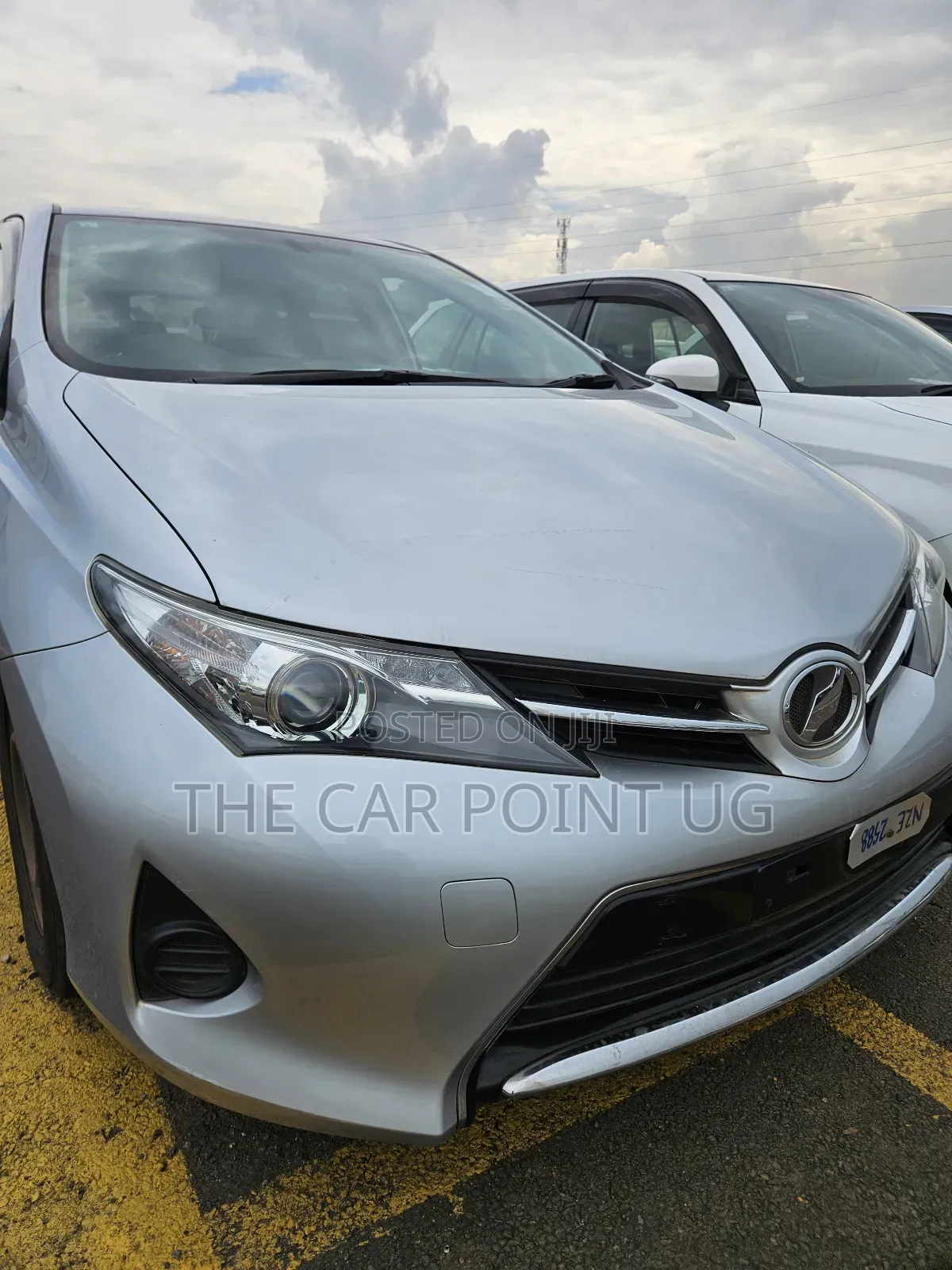 Toyota Auris 2012 Silver