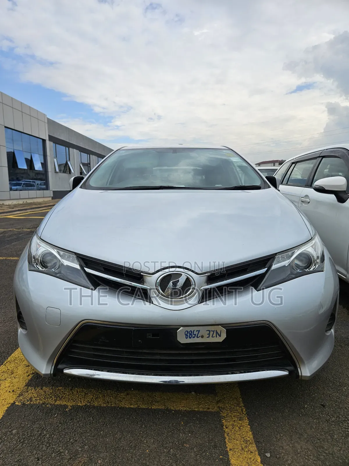 Toyota Auris 2012 Silver