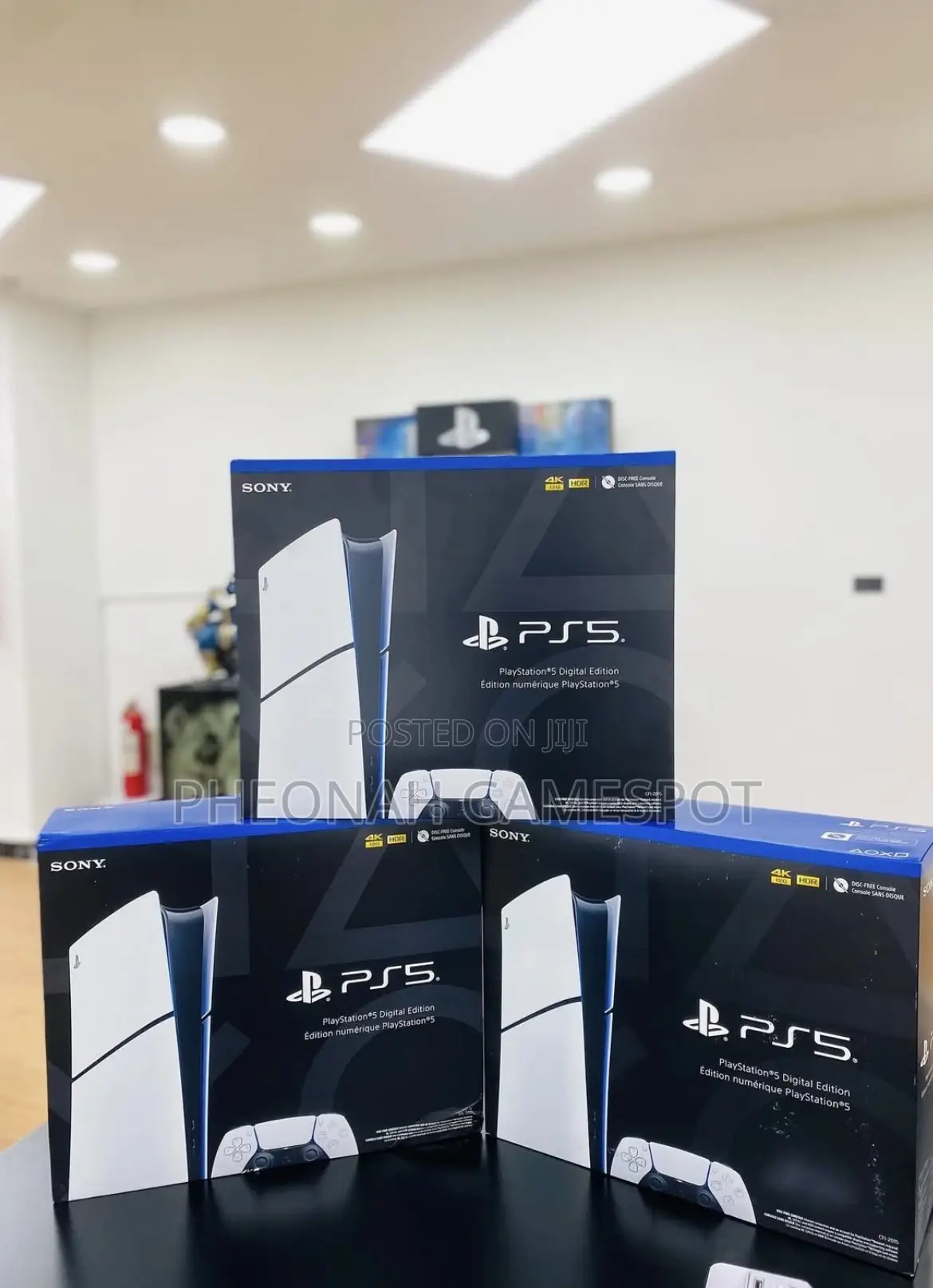 Brand New Ps5 Nice Piece With 2 Pads and 4 Games Installed Ready to Go