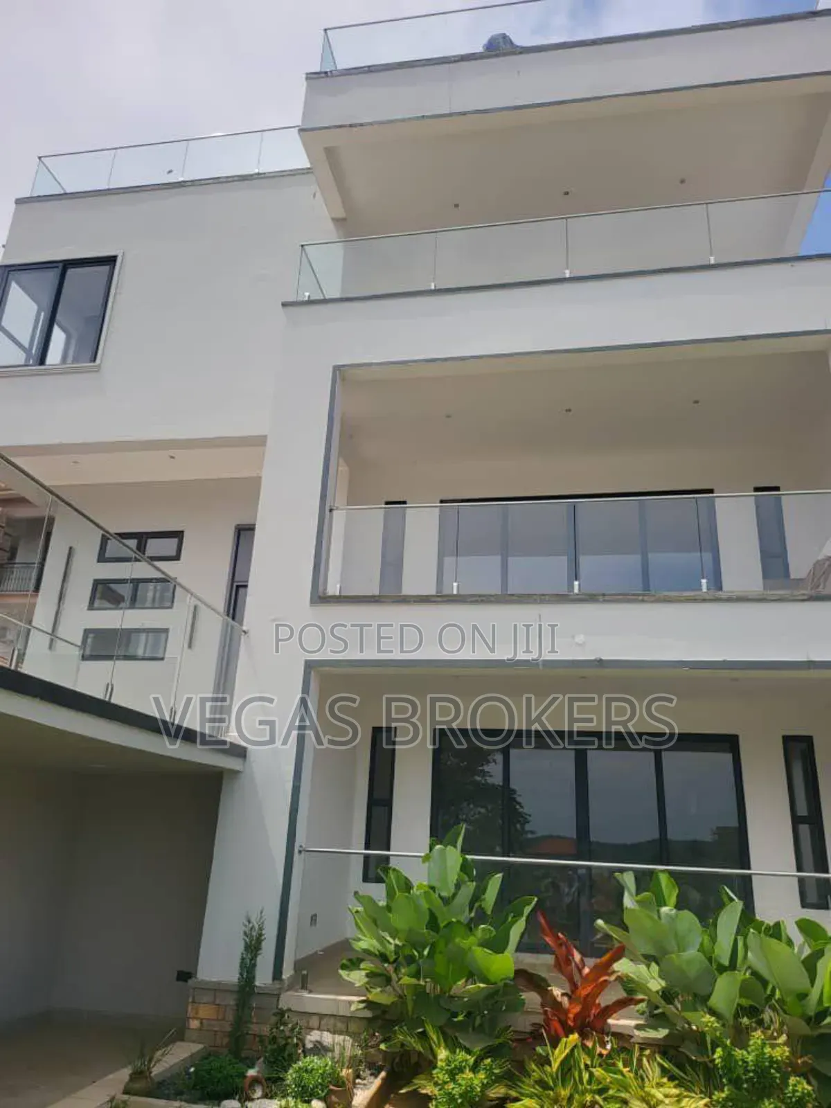 2bdrm House in Vegas Brokers, Rubaga for rent