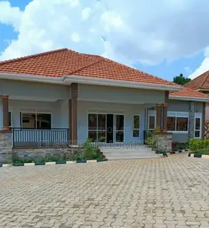 3bdrm Bungalow in Luzira, Central Division for rent