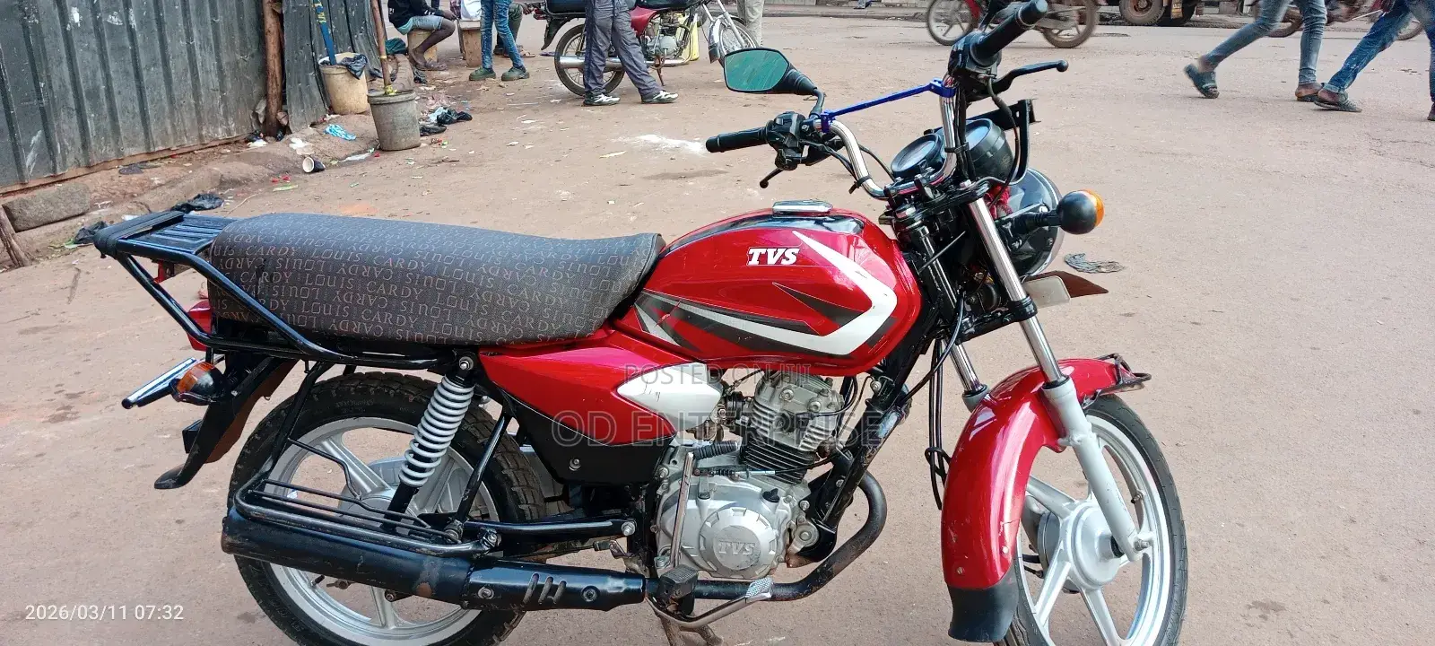 TVS HLX 125 2024 Red