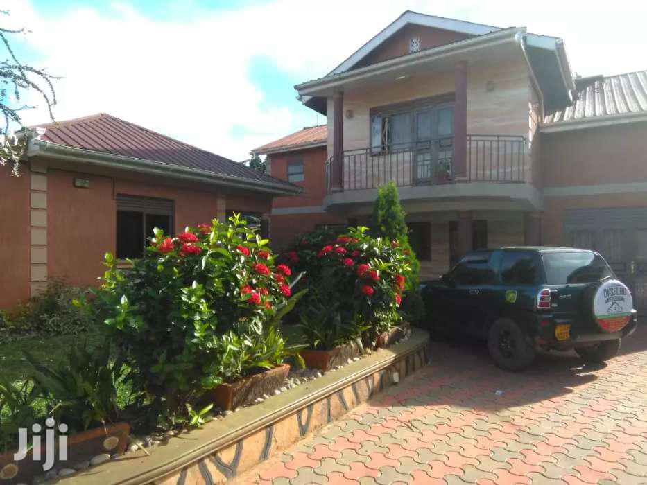 Fully Furnished Two Bedroom Apartment In Makindye For Rent