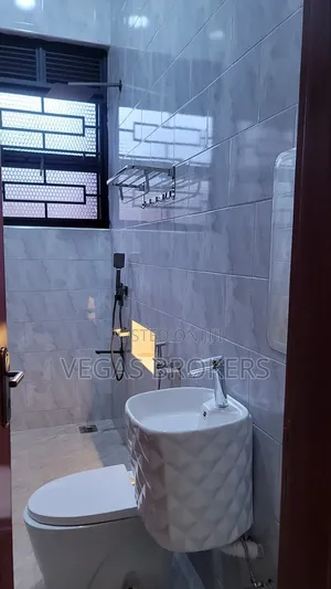 1bdrm House in Vegas Brokers, Nakawa for rent