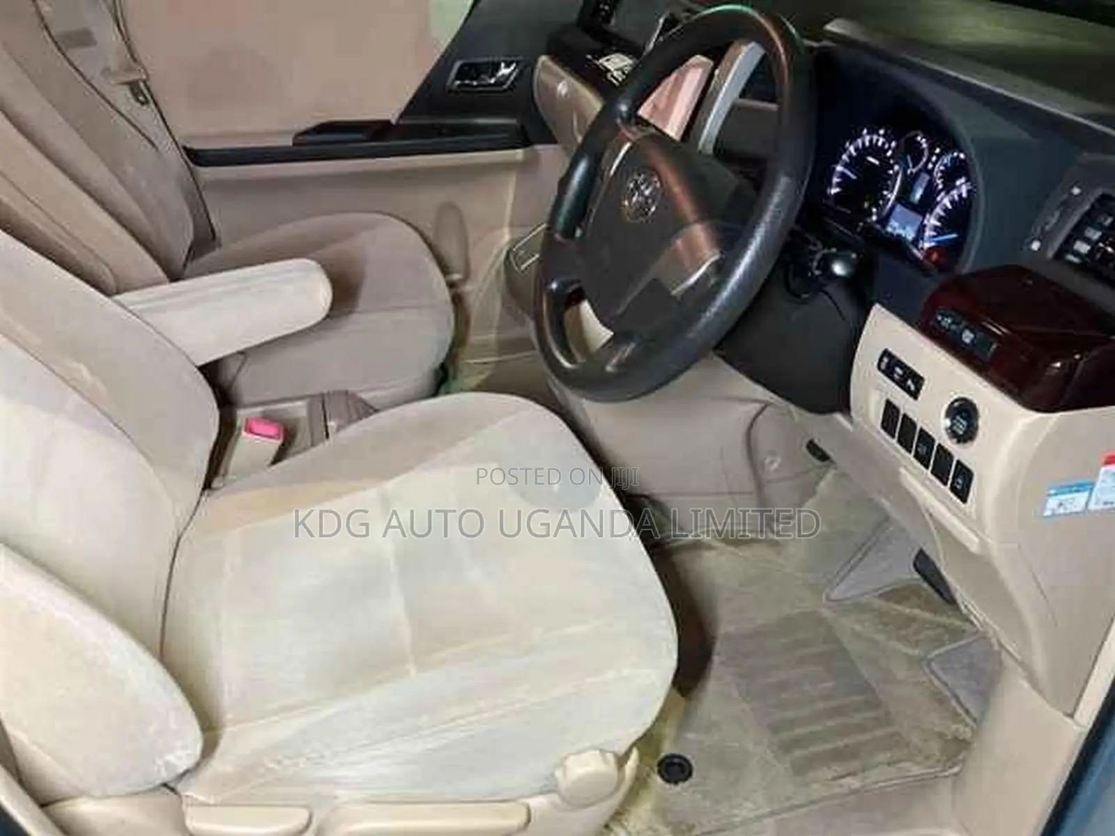 Toyota Alphard 2.4 Petrol FWD 2013 Blue