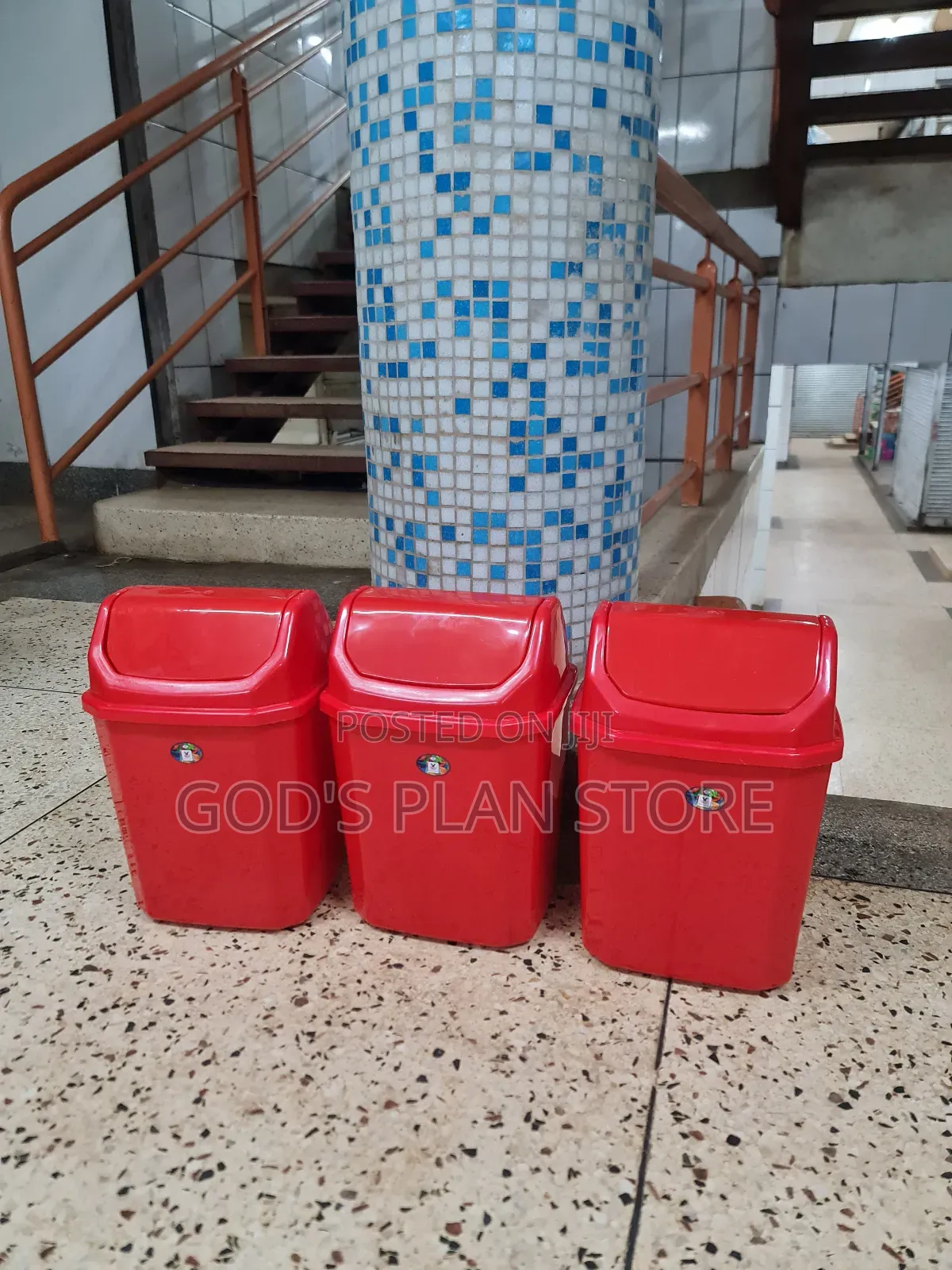 Lid Swing 10litres Plastic Dust Bin Plastic Dust Bin