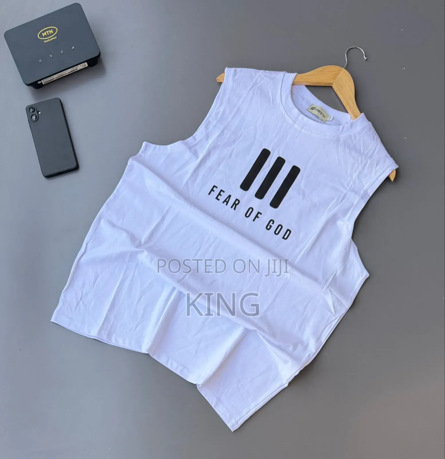 Cutoff Sleeveless T-Shirts