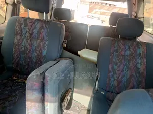 Toyota Noah 2002