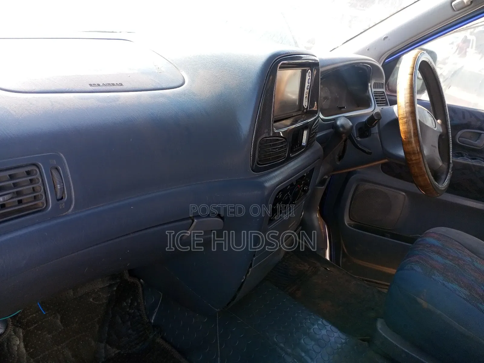 Toyota Noah 2002