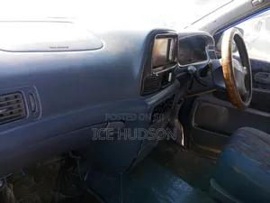 Toyota Noah 2002