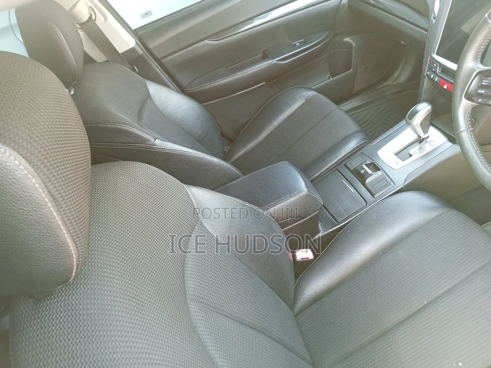 Subaru Legacy 2010 Off white